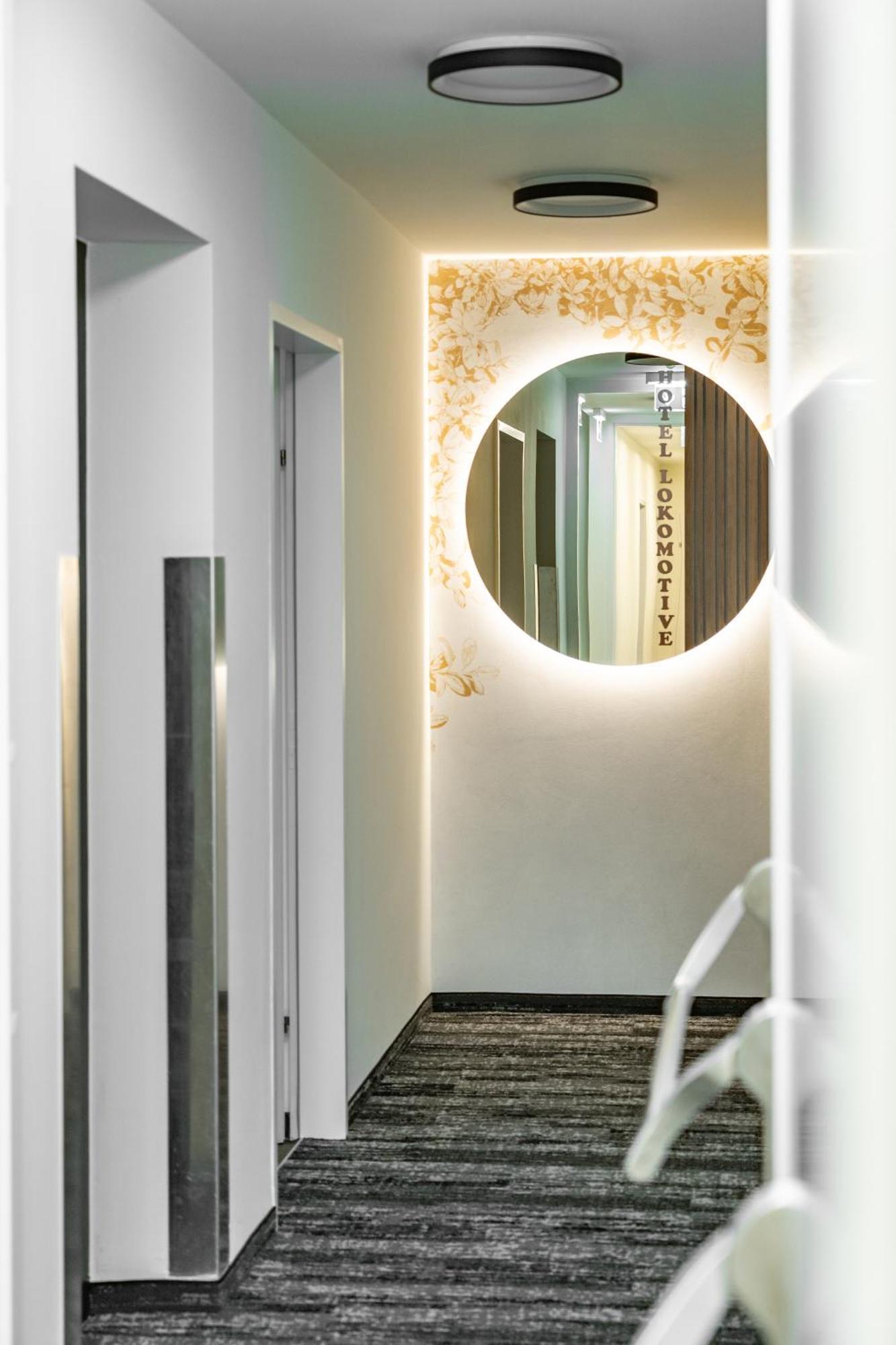 Hotel Lokomotive Linec Exteriér fotografie